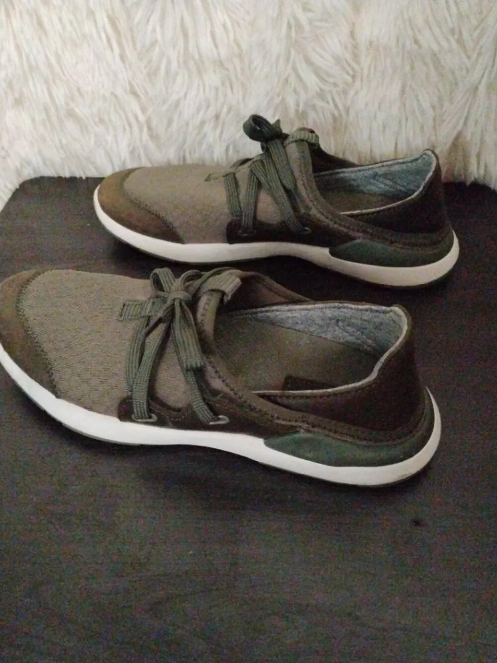OluKai womens miki